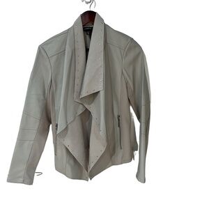 Le Chateau Cream Faux Leather Jacket with Notched Lapels